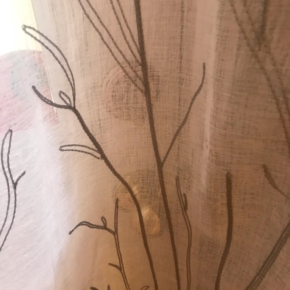 Shear 1 panel Curtains White and grey nwot - Picture 5 of 7